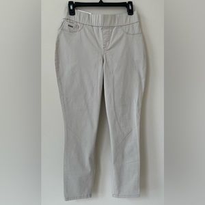 NINE WEST Women's Heidi Sleek Pull on Crop